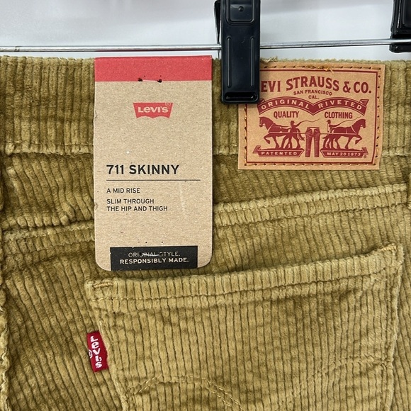 Levi’s NWT 711 skinny corduroy pants women’s 29X30 - Picture 3 of 8